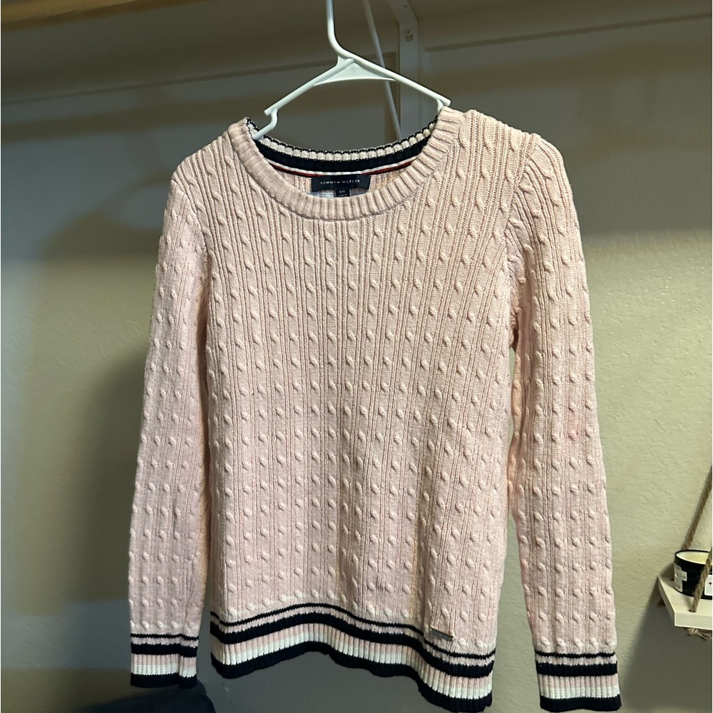 Tommy sweater